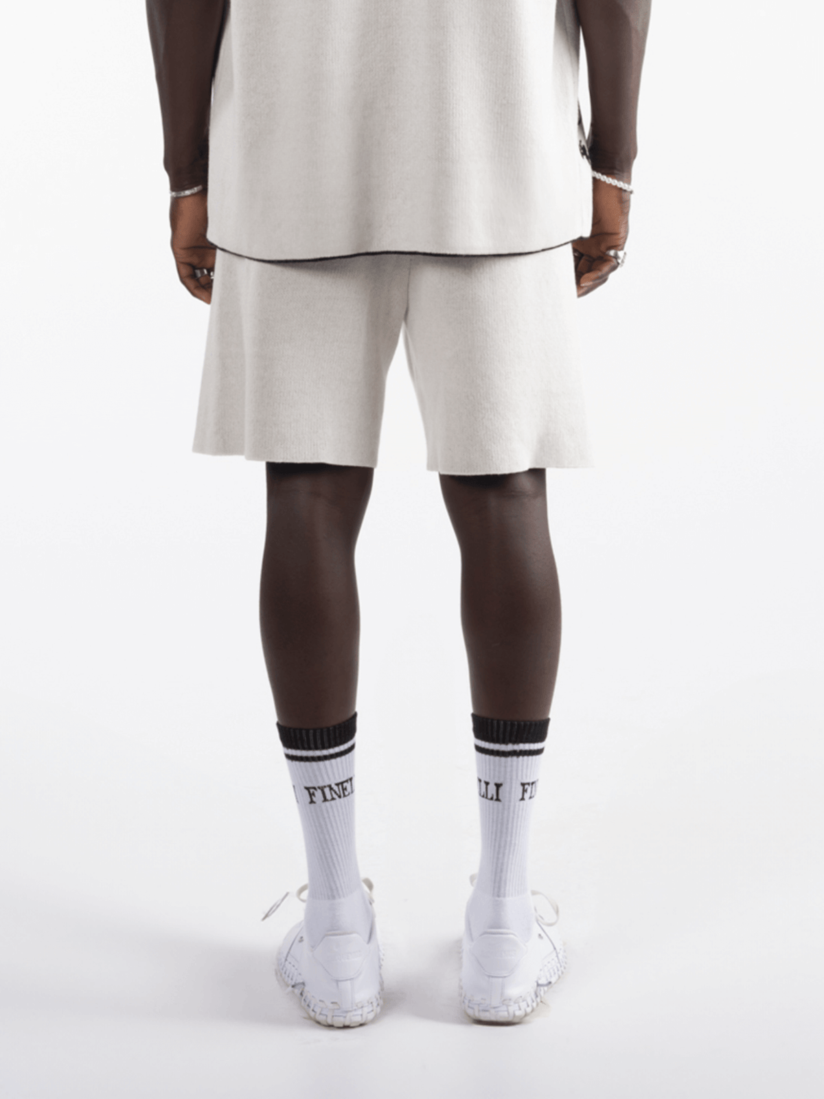 Knit Shorts cream white – FINELLI oversized shorts, detail 3