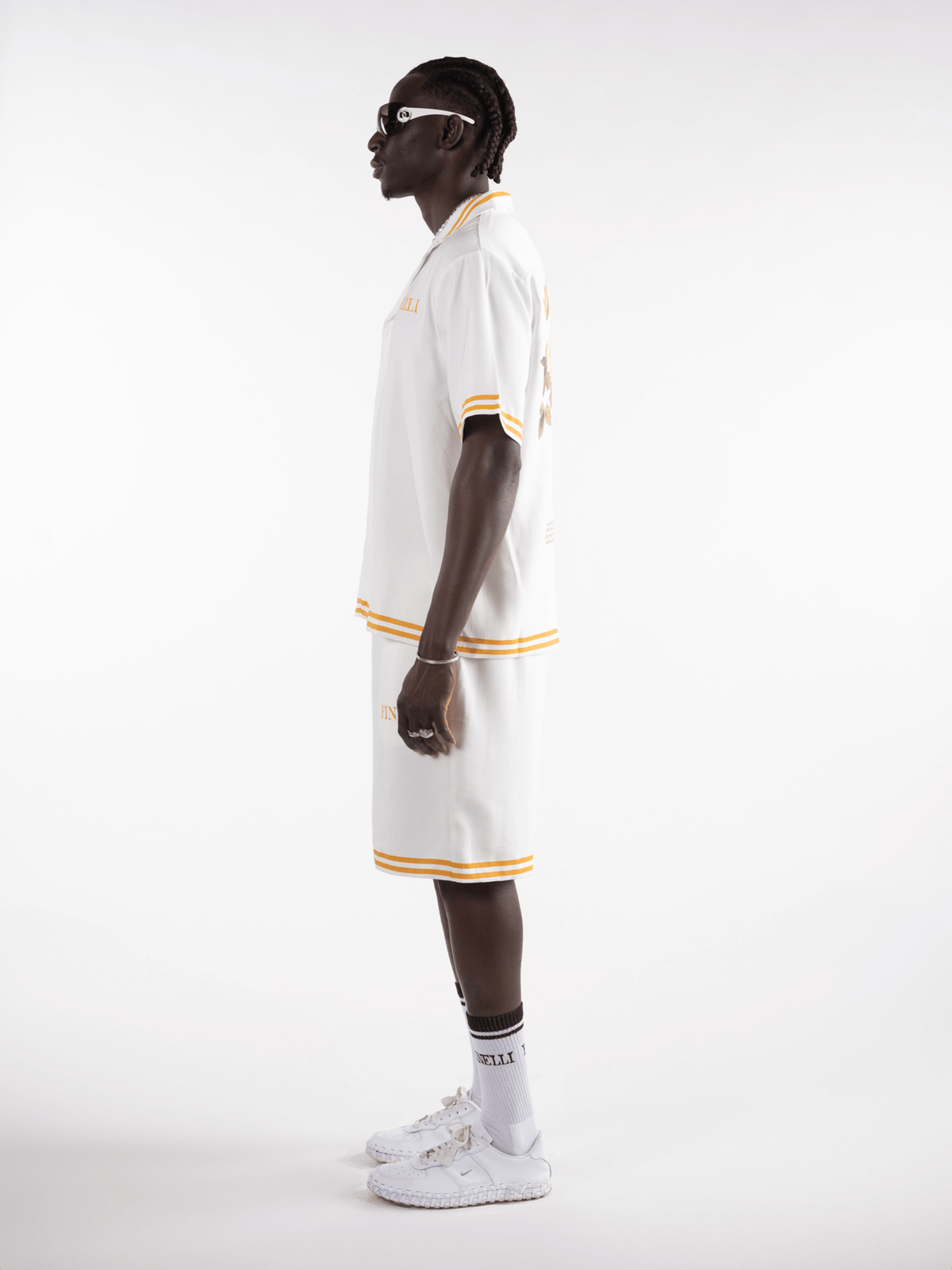 Vase Shorts – FINELLI oversized shorts, detail 2