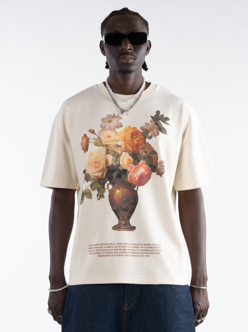 Vase T-Shirt