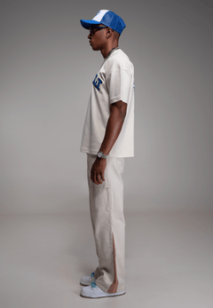 Connecting Hands Artwork T-Shirt – FINELLI oversized t-shirt, detail 4