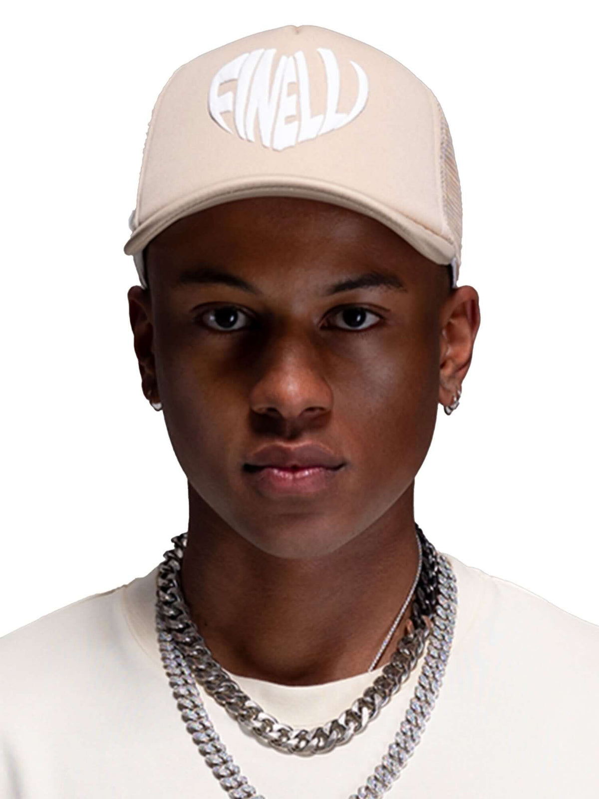 Trucker Cap Beige – FINELLI cap, front view