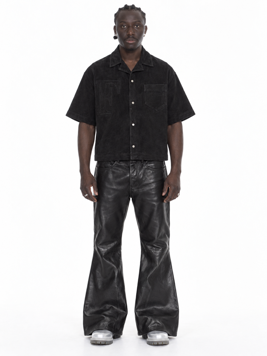 Black Flared Leather Pants – Lamin, detail, gerade Kataloghaltung