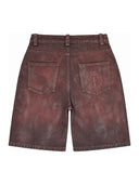 Red Sprayed Waxed Denim Shorts – Rückseite auf weissem Hintergrund