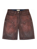 Red Sprayed Waxed Denim Shorts – Vorderseite auf weissem Hintergrund