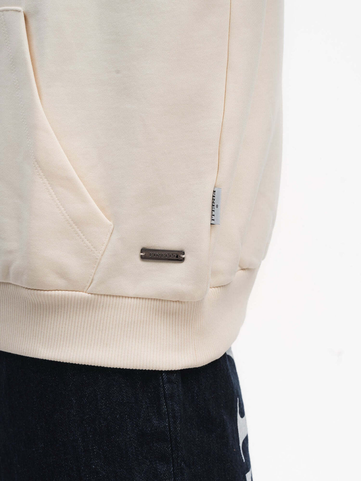 Lost in my Minds Castle Hoodie – FINELLI oversized hoodie, detail 5