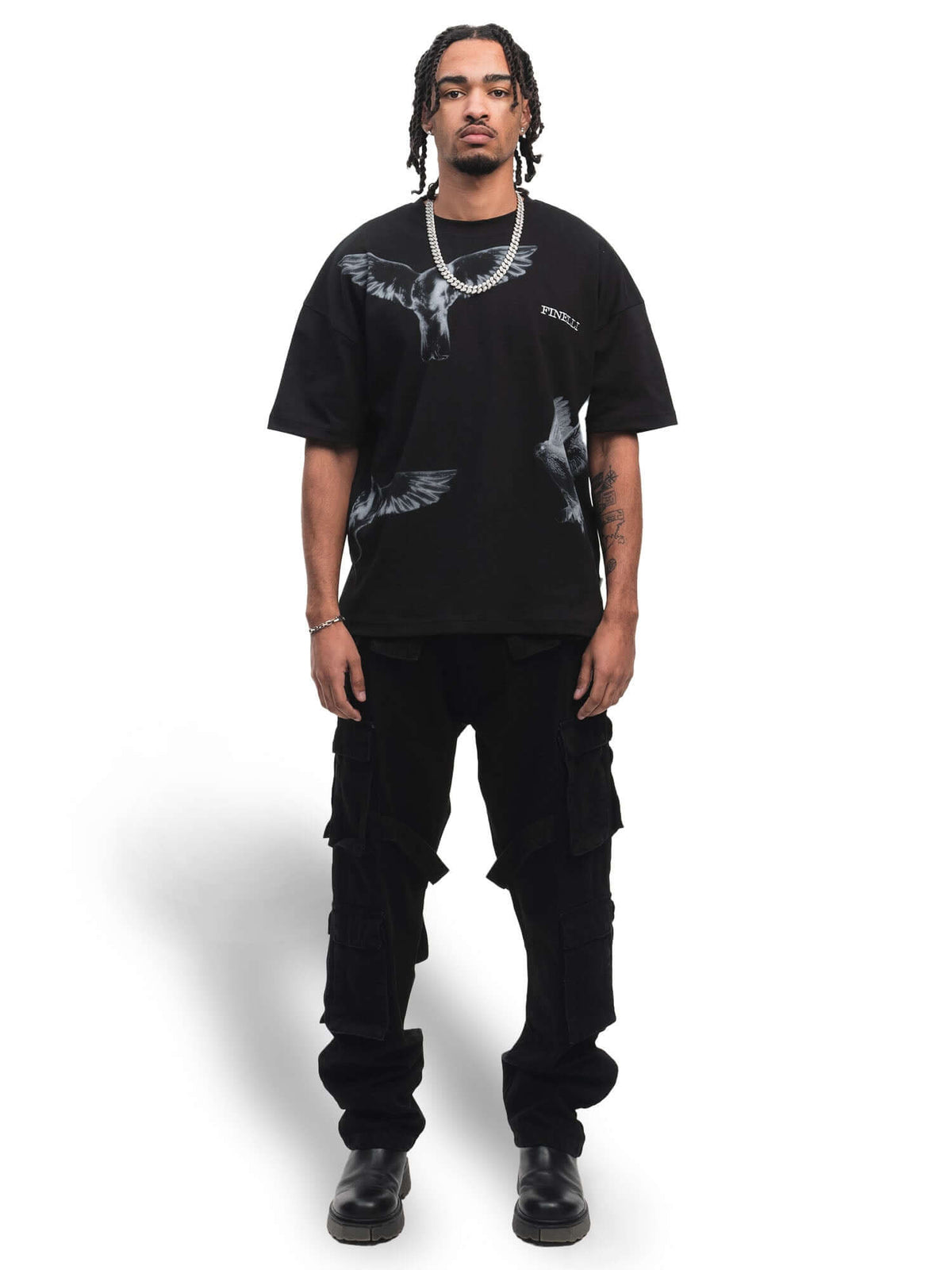 Black Cargos – FINELLI baggy cargo pants men, back view